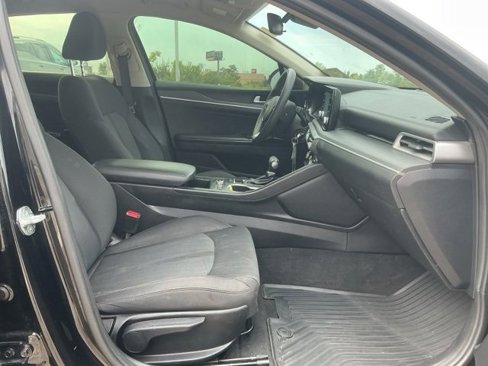 Used 2022 Kia K5 LX image 11