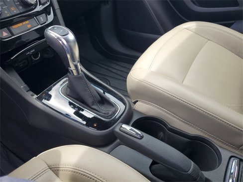 Used 2019 Buick Encore Essence image 19