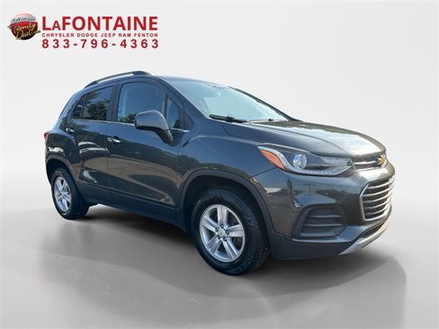 Used 2018 Chevrolet Trax LT w/ LT Convenience Package image 3