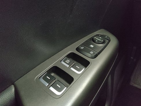 Used 2020 Kia Sportage LX image 27