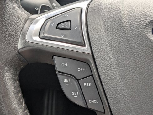 Used 2016 Ford Fusion SE w/ Equipment Group 202A image 25
