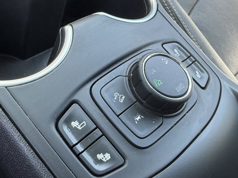Used 2020 GMC Terrain SLT image 12