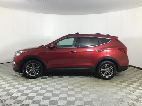 Used 2017 Hyundai Santa Fe Sport image 4