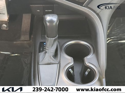 Used 2021 Toyota Camry SE image 16