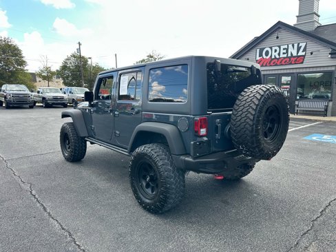 Used 2017 Jeep Wrangler Unlimited Rubicon image 4