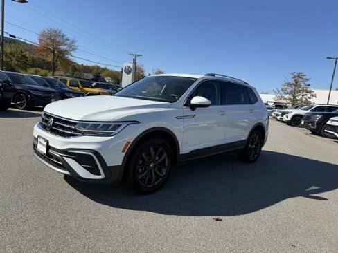 Certified 2022 Volkswagen Tiguan SE image 7