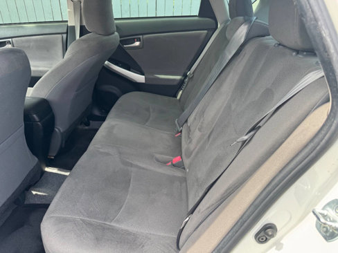 Used 2015 Toyota Prius Four image 6