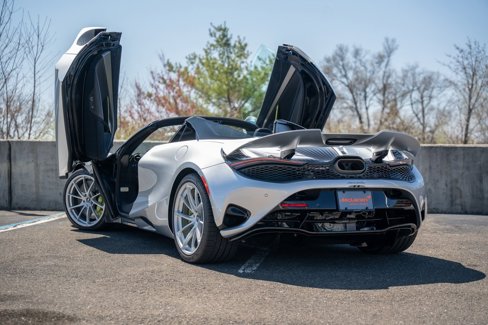 New 2025 McLaren 750S Spider image 26