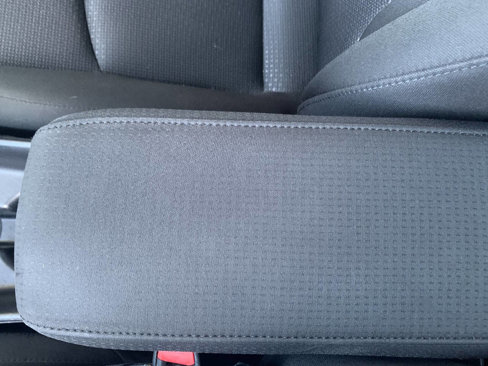 Used 2020 Toyota Prius LE image 32