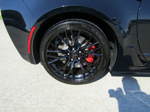 Used 2019 Chevrolet Corvette Z06 w/ Battery Protection Package image 23