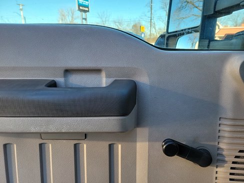 Used 2009 Ford F450 XL image 18