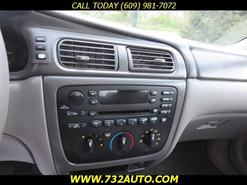 Used 2004 Ford Taurus SES image 11