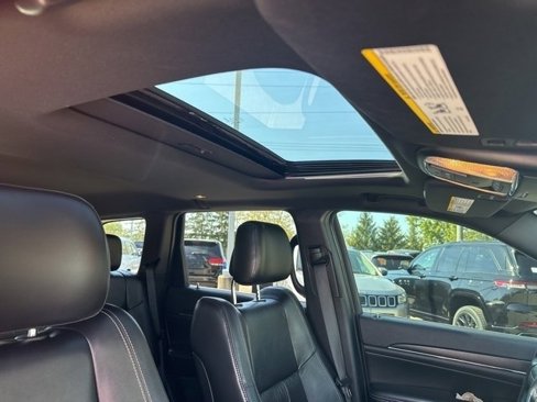 Used 2016 Jeep Grand Cherokee Limited image 15