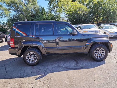 Used 2012 Jeep Liberty Sport image 7