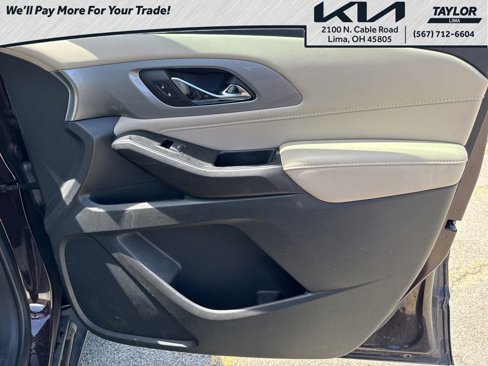 Used 2022 Chevrolet Traverse LT image 27