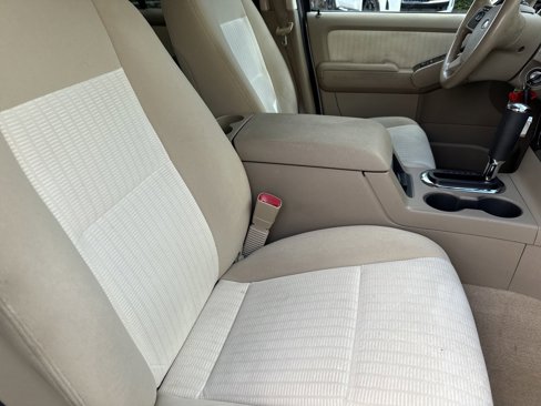 Used 2008 Ford Explorer XLT image 15