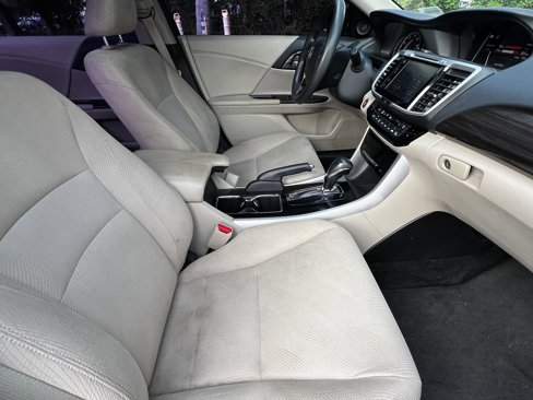 Used 2016 Honda Accord EX image 43