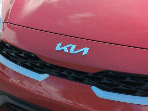 Used 2024 Kia Forte LXS w/ LXS Technology Package image 23