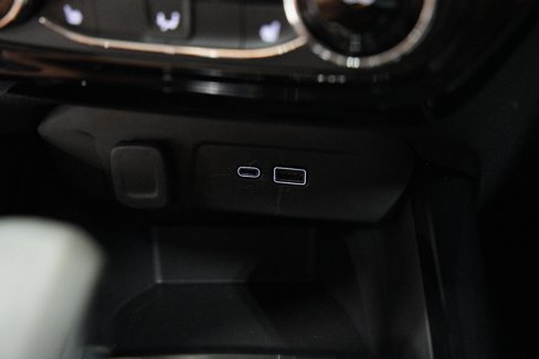 Used 2024 Chevrolet Trax RS w/ Driver Confidence Package image 36