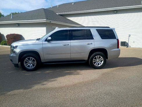 Used 2019 Chevrolet Tahoe LT image 2
