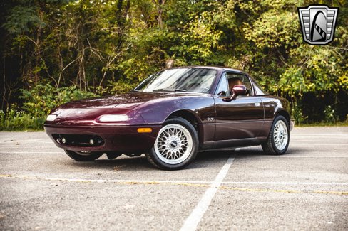 Used 1995 MAZDA MX-5 Miata M-Edition image 2