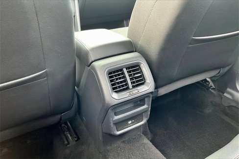 Used 2022 Volkswagen Taos SE image 10