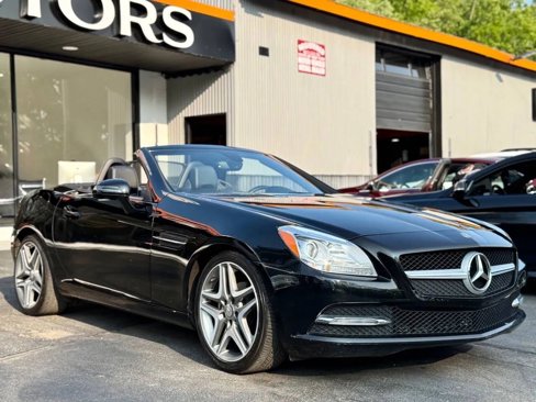 Used 2014 Mercedes-Benz SLK 250 image 24