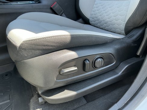 Used 2020 Chevrolet Equinox LT w/ Driver Convenience Package image 64