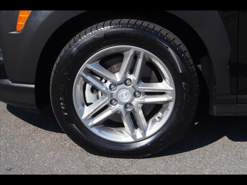 Used 2019 Hyundai Kona SE image 9