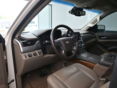 Used 2015 Chevrolet Suburban LTZ image 13
