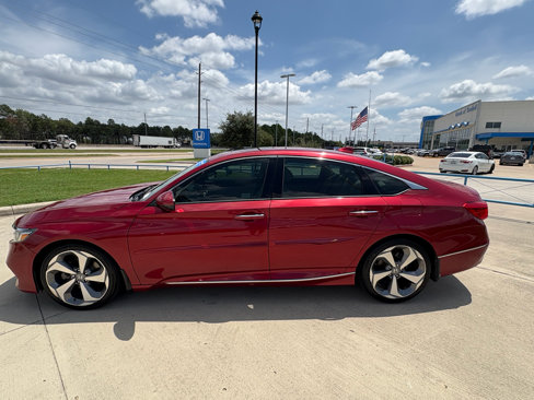 Certified 2018 Honda Accord Touring image 4