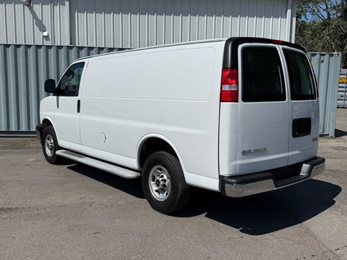 Used 2023 GMC Savana 2500 w/ Driver Convenience Package image 7