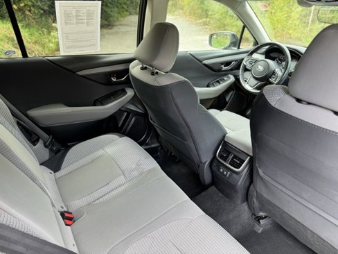 Used 2022 Subaru Outback Premium image 17