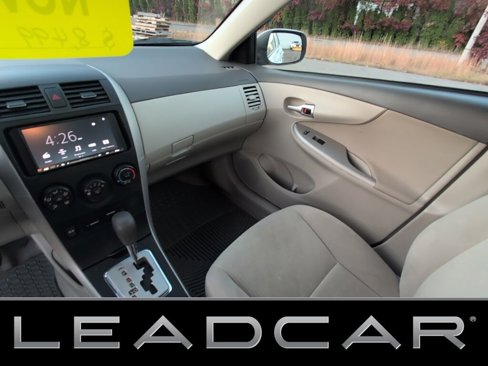 Used 2010 Toyota Corolla LE image 23