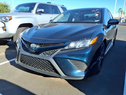 Certified 2019 Toyota Camry SE image 2