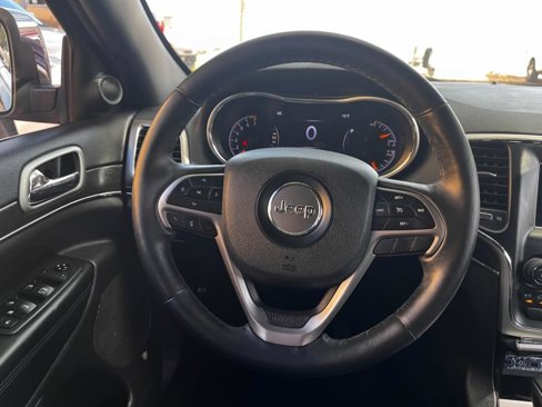Used 2018 Jeep Grand Cherokee Limited image 6