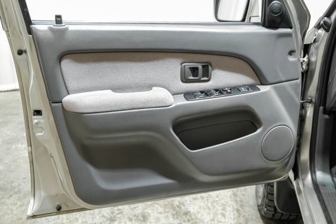 Used 2002 Toyota 4Runner SR5 image 40