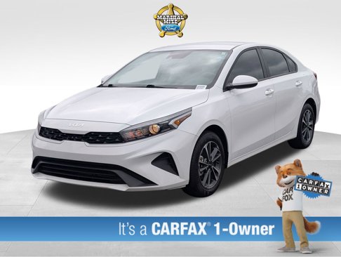 Used 2024 Kia Forte LXS image 1