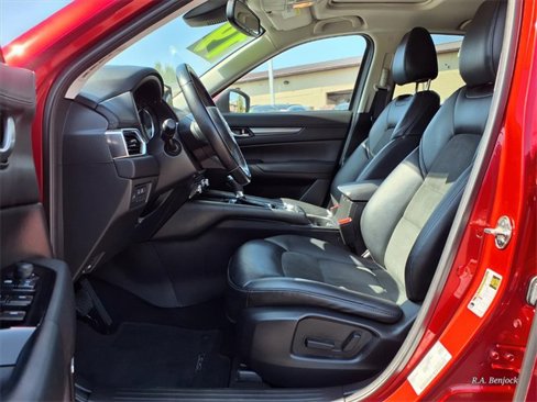 Used 2019 MAZDA CX-5 Touring image 11