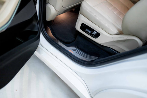 Used 2021 BMW X7 xDrive40i w/ Premium Package image 47