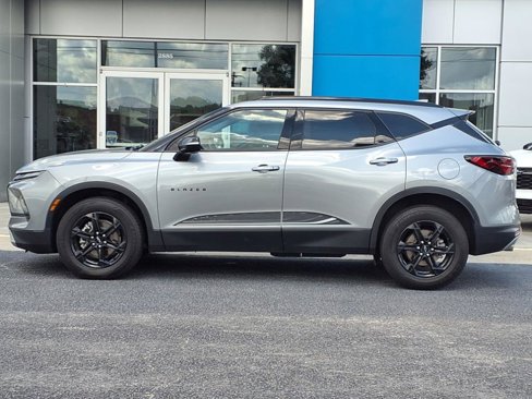 Used 2023 Chevrolet Blazer LT w/ Sound & Technology Package image 2