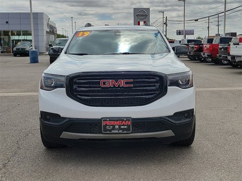 Used 2019 GMC Acadia SLT w/ Black Edition image 3