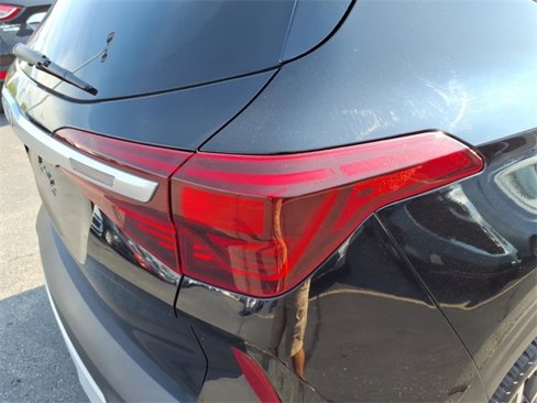 Certified 2022 Kia Seltos SX w/ Sunroof Package image 11