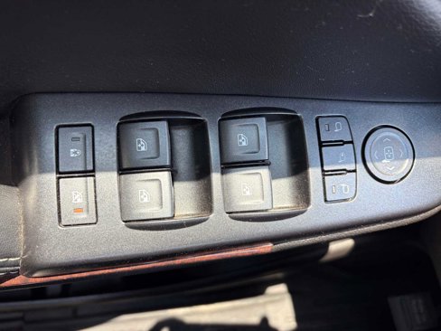 Used 2019 GMC Yukon SLT w/ Premium Edition image 36