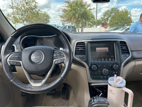 Used 2015 Jeep Grand Cherokee Overland image 12
