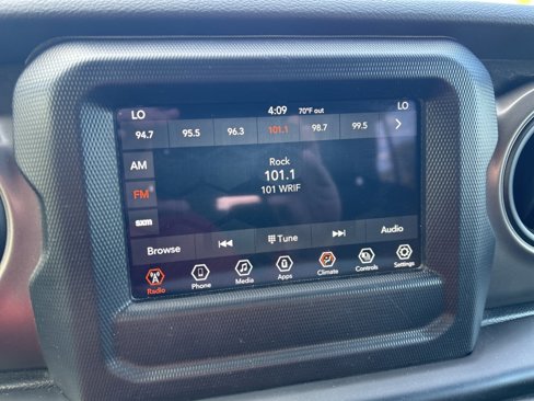 Used 2022 Jeep Gladiator Sport image 26