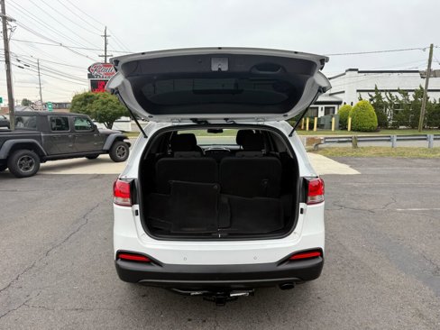 Used 2016 Kia Sorento LX w/ LX Convenience Package image 31