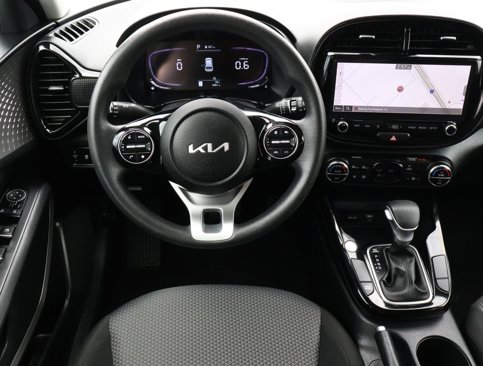 Used 2023 Kia Soul S image 8