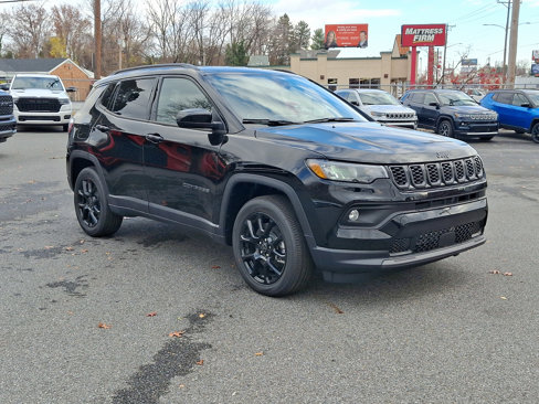 New 2025 Jeep Compass Latitude w/ Altitude Special Edition image 3