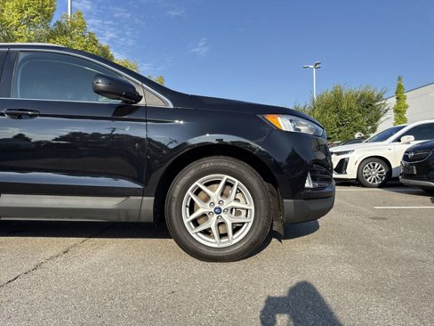 Used 2022 Ford Edge SEL w/ Convenience Package image 9